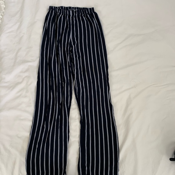 Brandy Melville pants - Picture 1 of 3